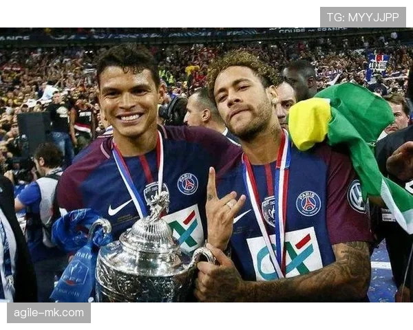 内马尔法甲与欧冠表现差异：比赛强度如何影响发挥