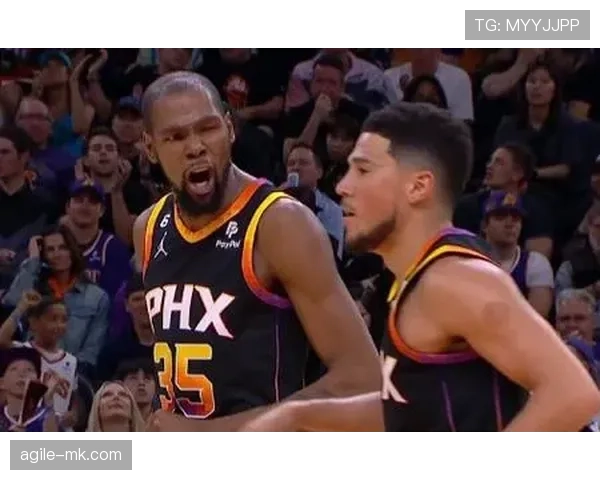 哈利伯顿突破制造多次助攻 助掘金拉开关键时刻比分差距